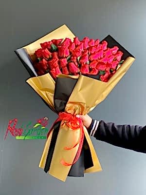 71 Adet  Kırmızı gül Buketi